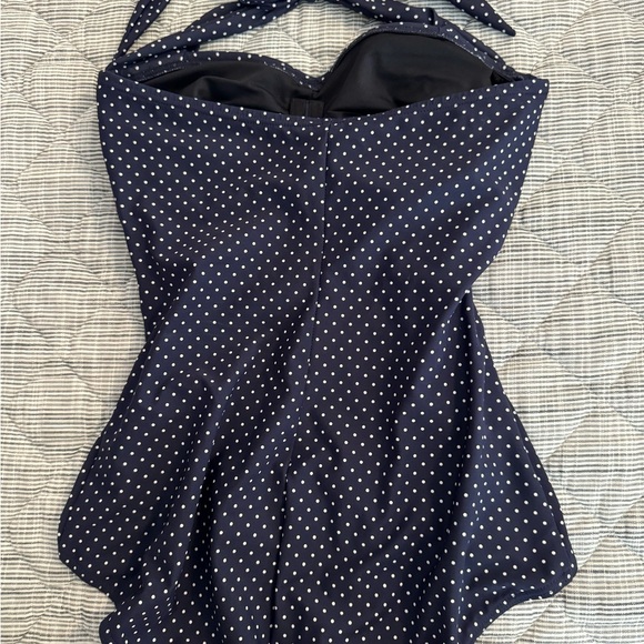 MIRACLE SUIT SIZE 10 SWIMSUIT - Picture 2 of 7